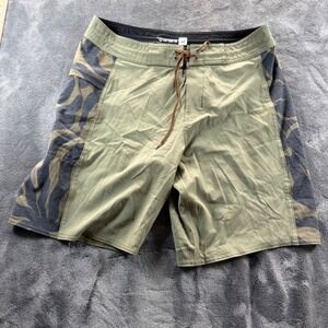 Captain Fin Mens Board Shorts 32 Olive Green Tiger Camo Swim Trunks Side Pocket